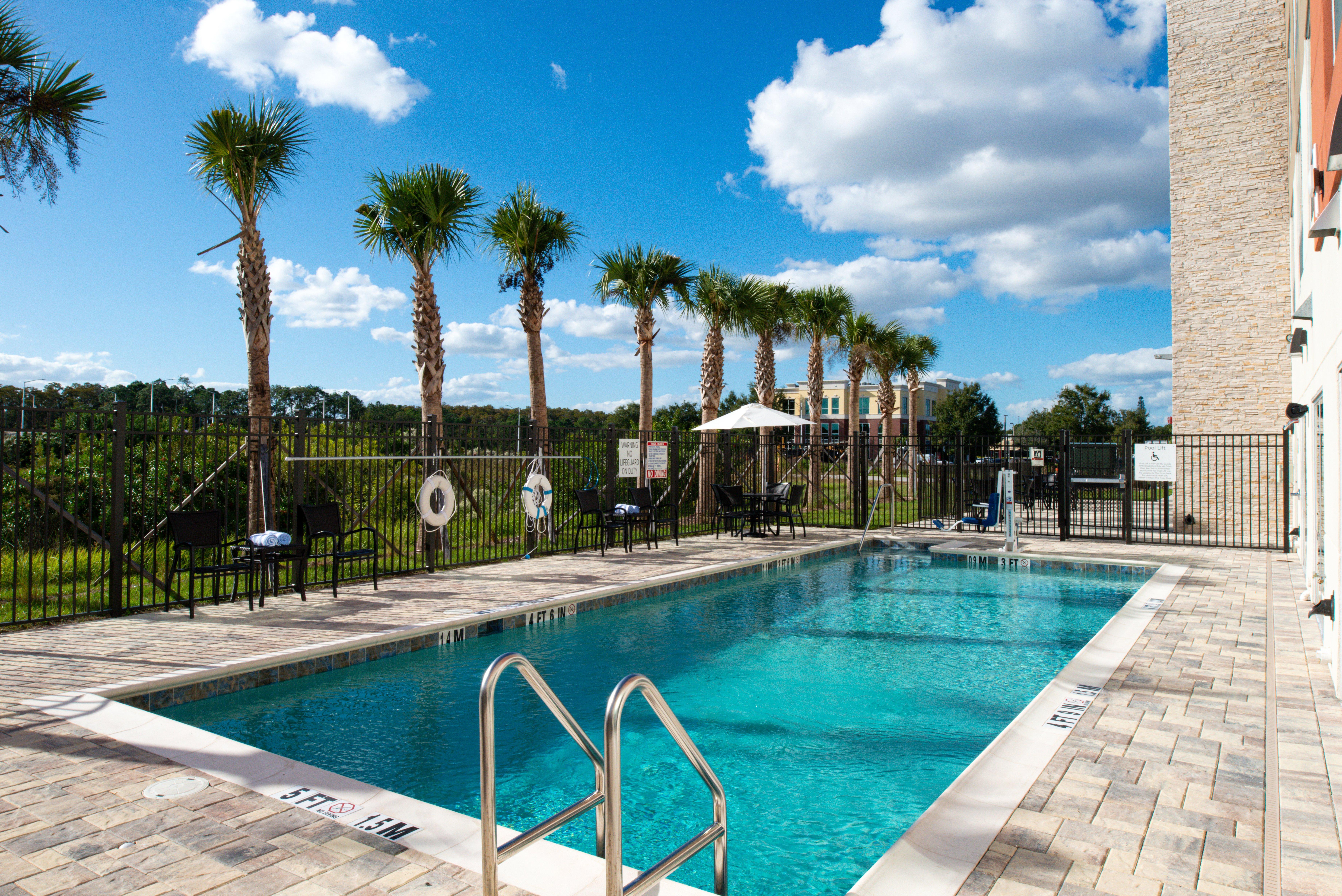 Holiday Inn Express Orlando - South Park By Ihg Williamsburg Экстерьер фото