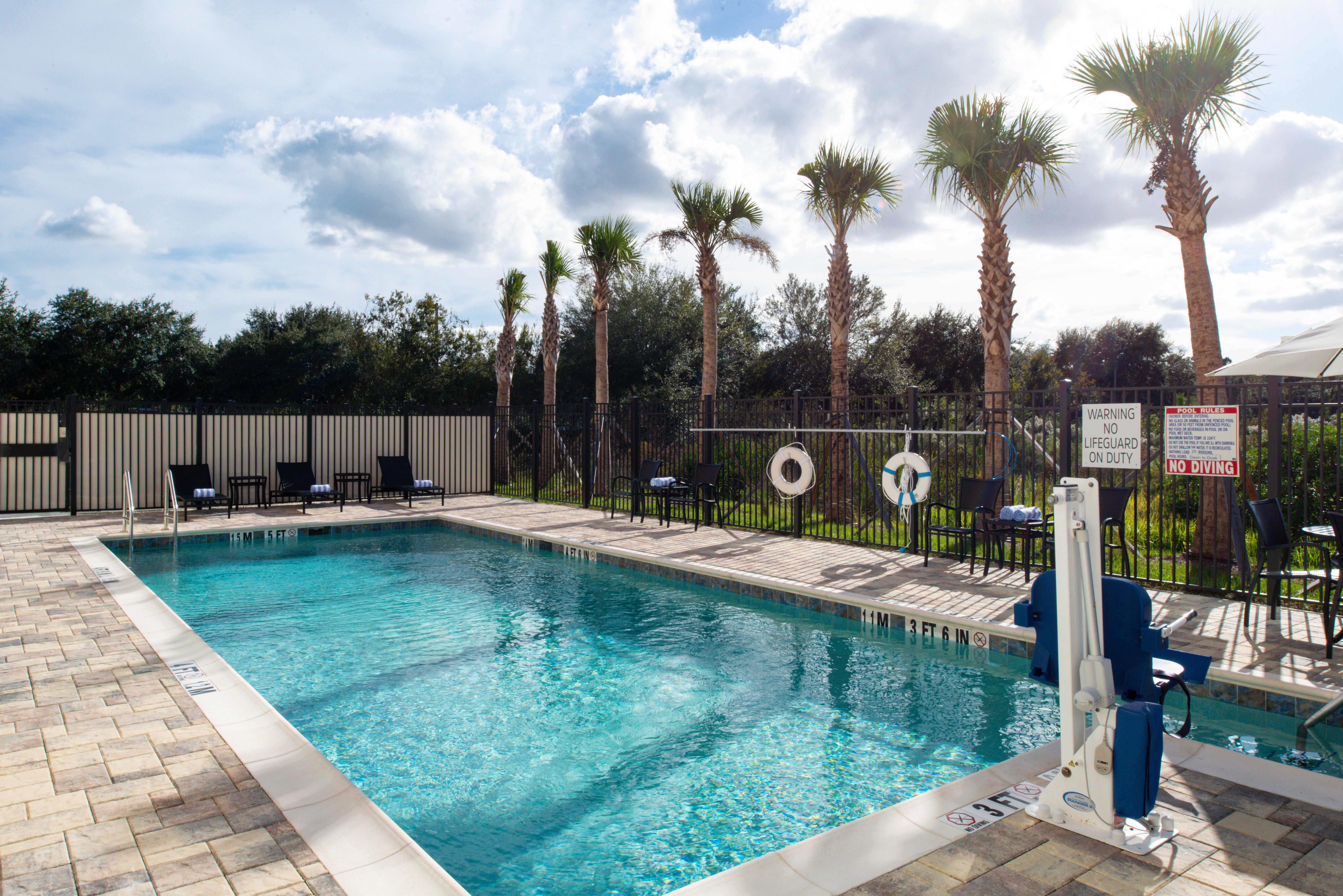 Holiday Inn Express Orlando - South Park By Ihg Williamsburg Экстерьер фото